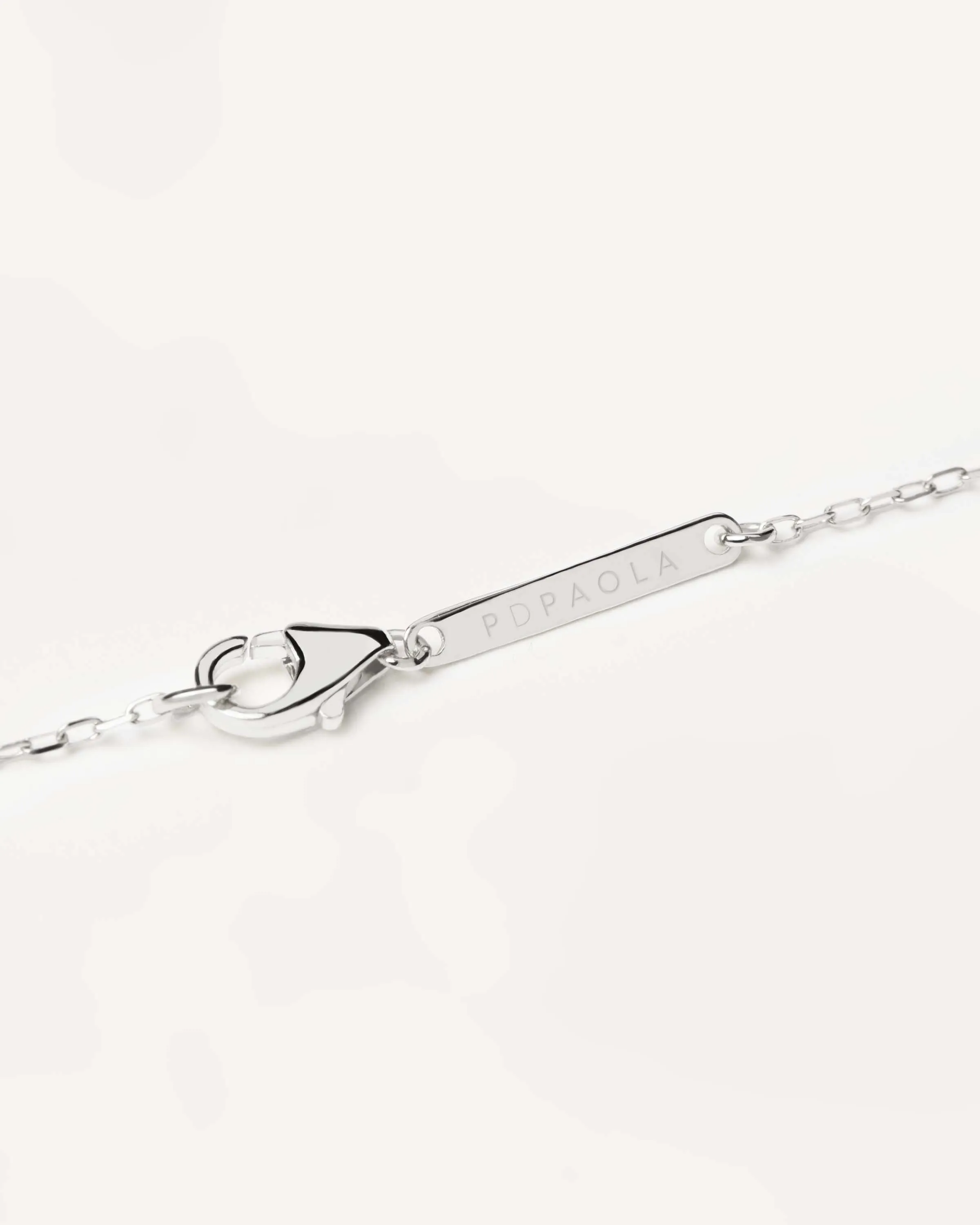 Diamonds and White Gold Solitaire Mini Necklace